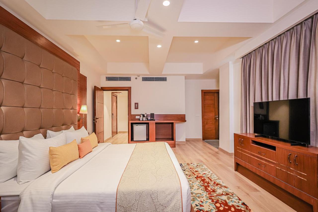 Regenta Dehradun By Royal Orchid Hotels Limited Exterior foto